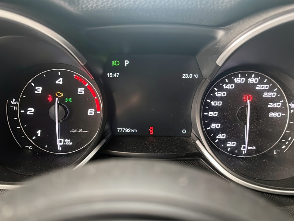 ALFA ROMEO Stelvio 2.2 t Sprint Q4 190cv auto Diesel usato - 8