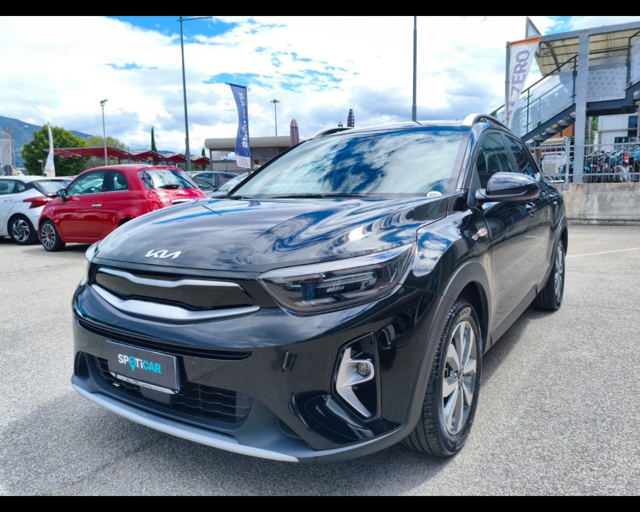 KIA Stonic 1.2 dpi Style s/Design Pack gpl 82cv usata per neopatentati