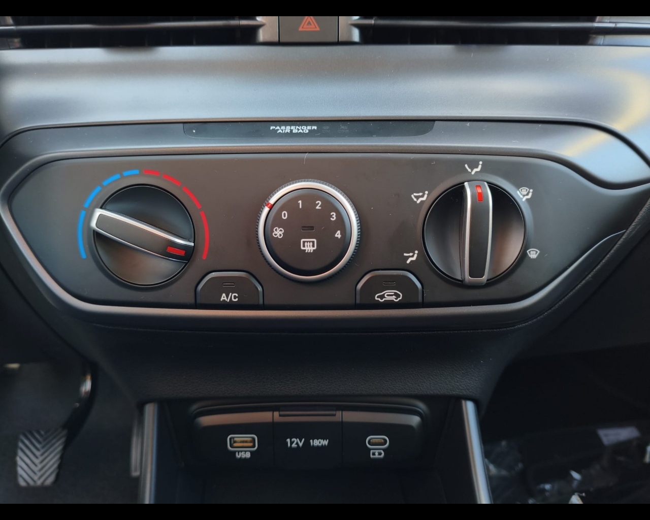 Foto HYUNDAI I20 MY26 1.0 T-GDI CONNECTLINE