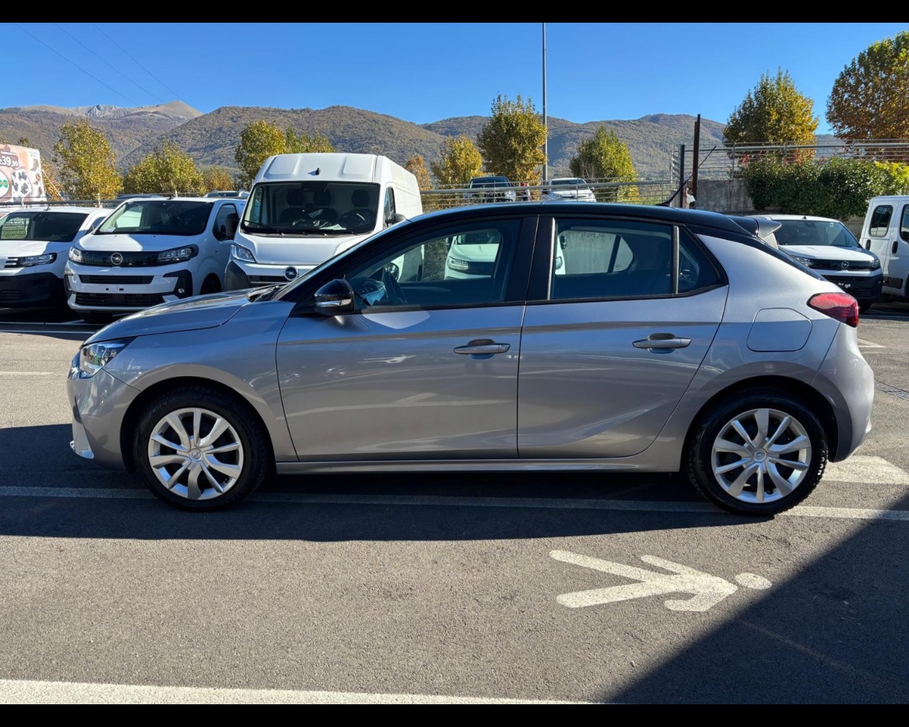 Foto OPEL Corsa 1.5 Edition s&s 100cv