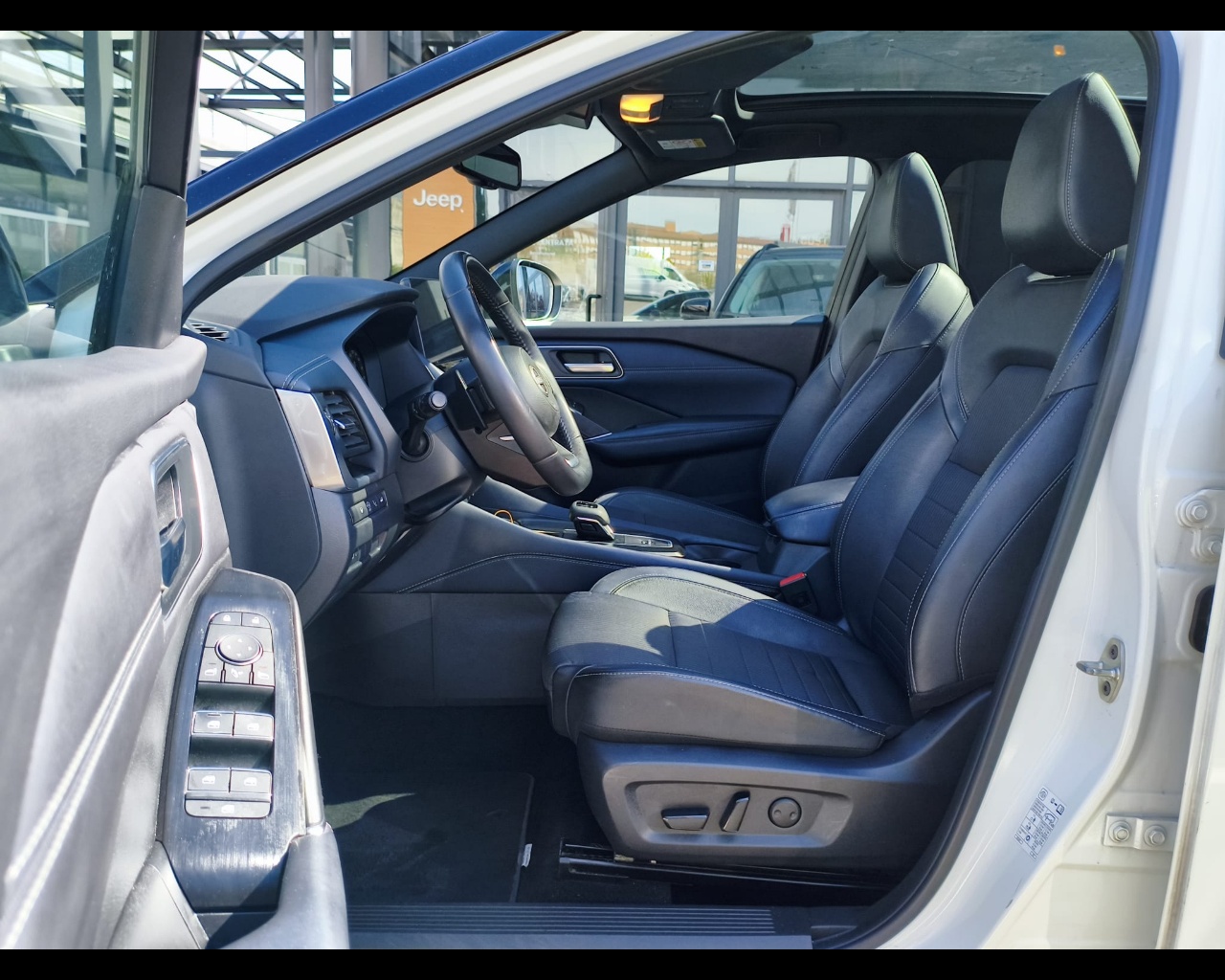 Foto NISSAN Qashqai 1.3 mhev Tekna 2wd 158cv xtronic