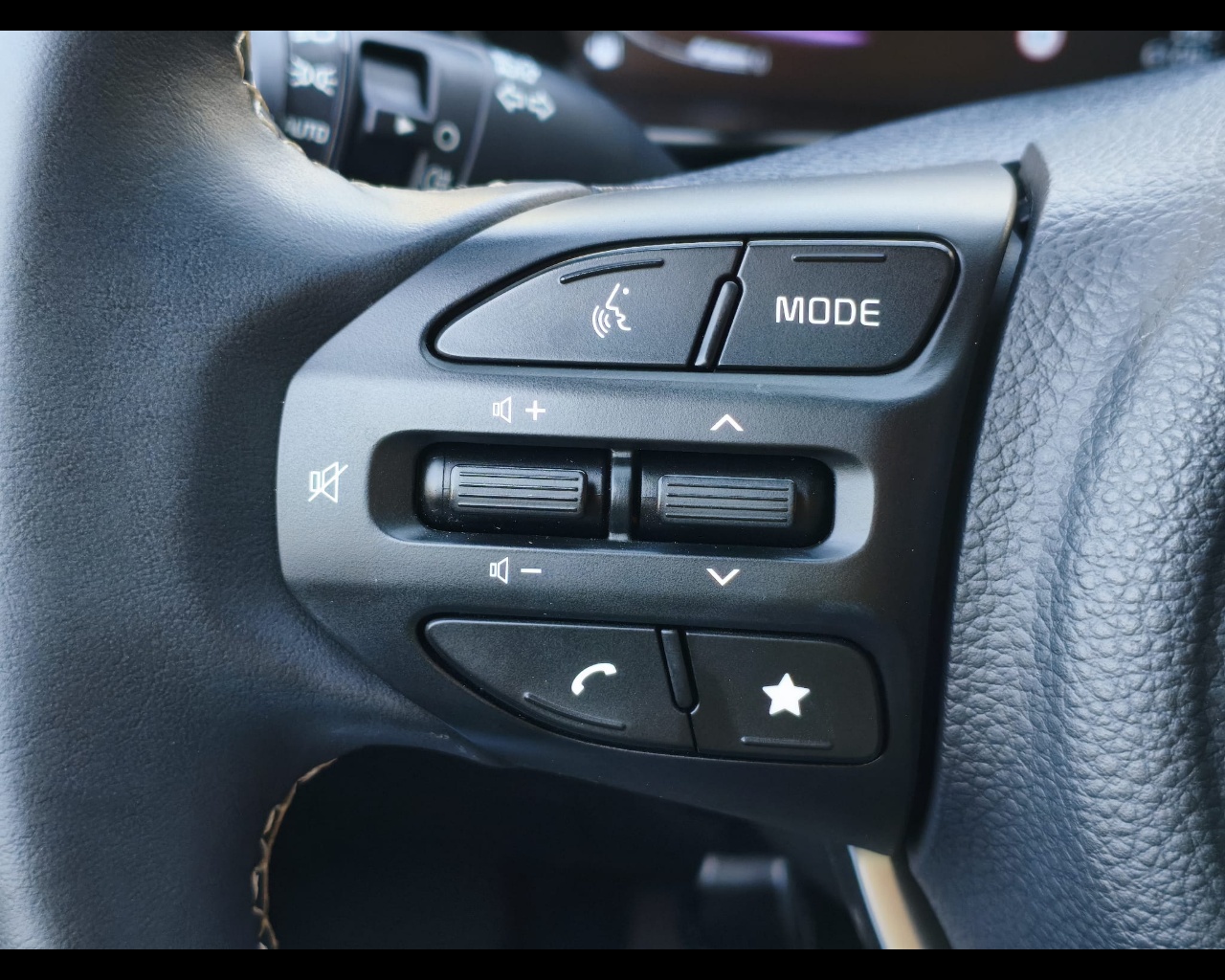 Foto KIA PICANTO PE2 MY26 1.0 URBAN PACK TT