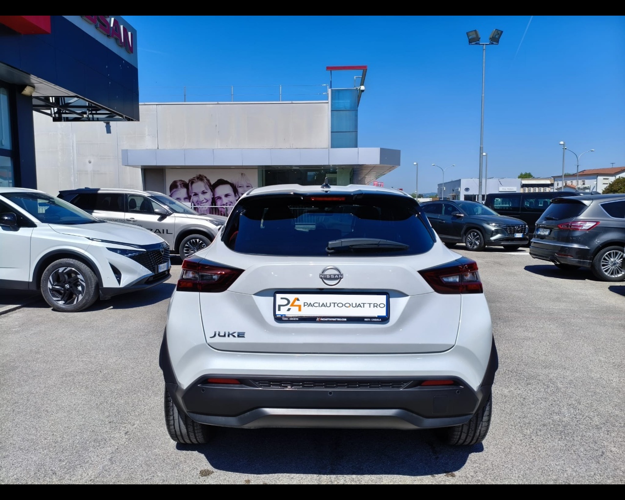 Foto NISSAN Juke 1.0 dig-t Tekna 114cv