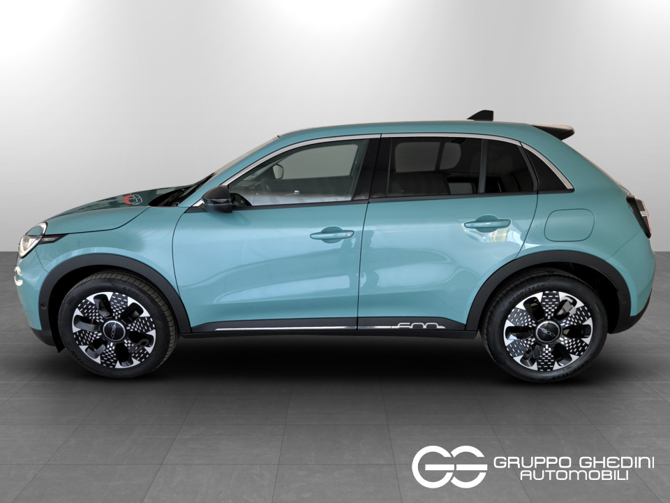 FIAT 600 1.2 hybrid La Prima 110cv auto Ibrida usato - 1