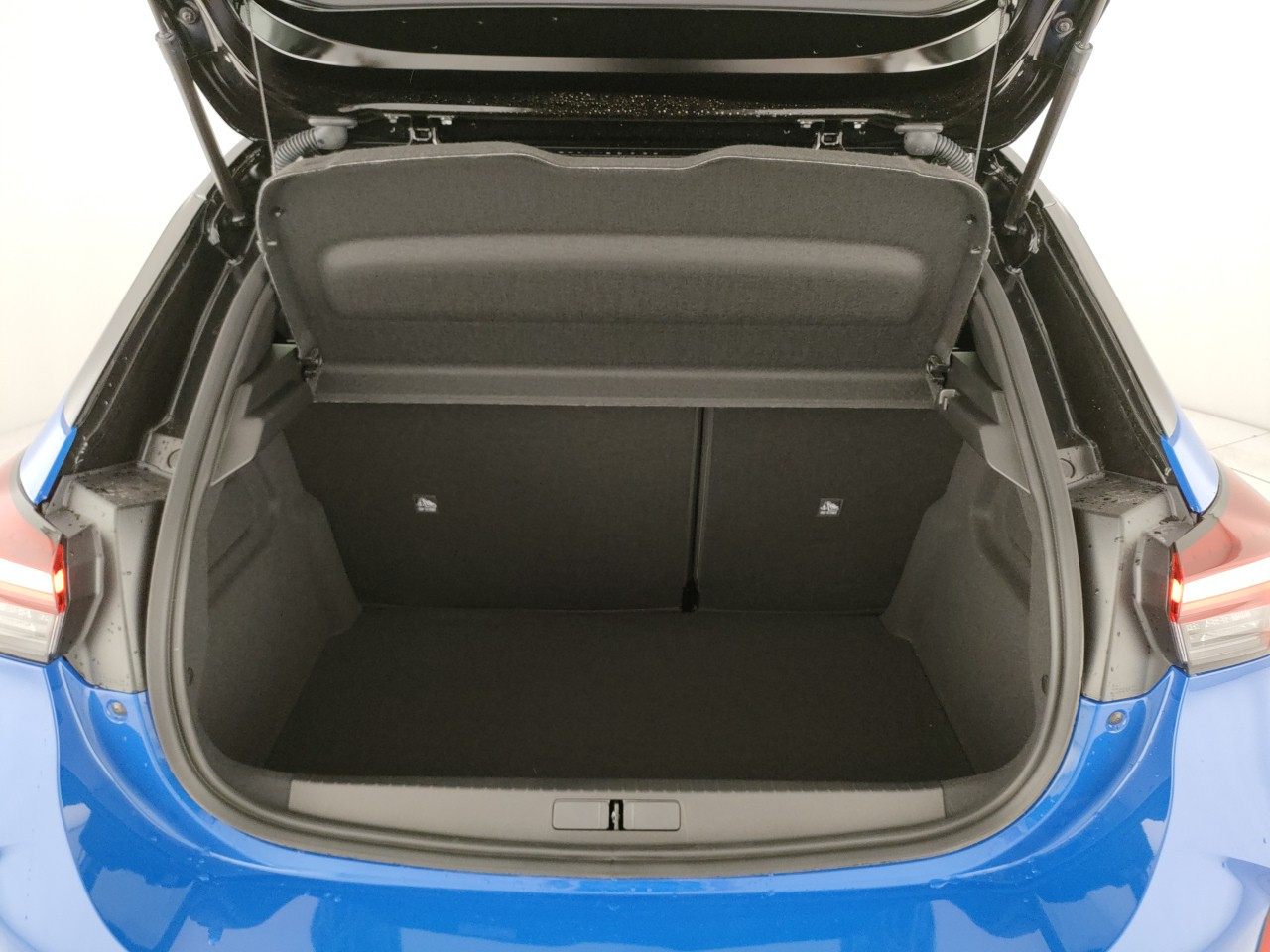 Opel Corsa Nuovo  Corsa Porto Mantovano