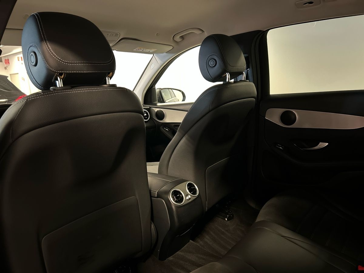 Mercedes GLC GLC SUV 220 D Premium 4Matic 9G-Tronic Plus - 18