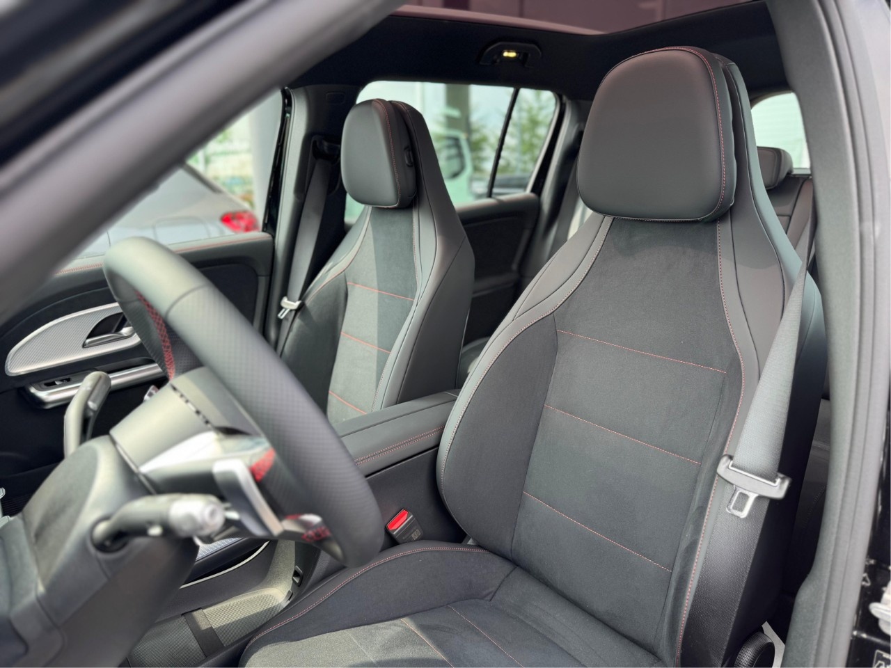 Mercedes GLB Elettrica GLB 250+ con tecnologia EQ Advanced Plus - 12
