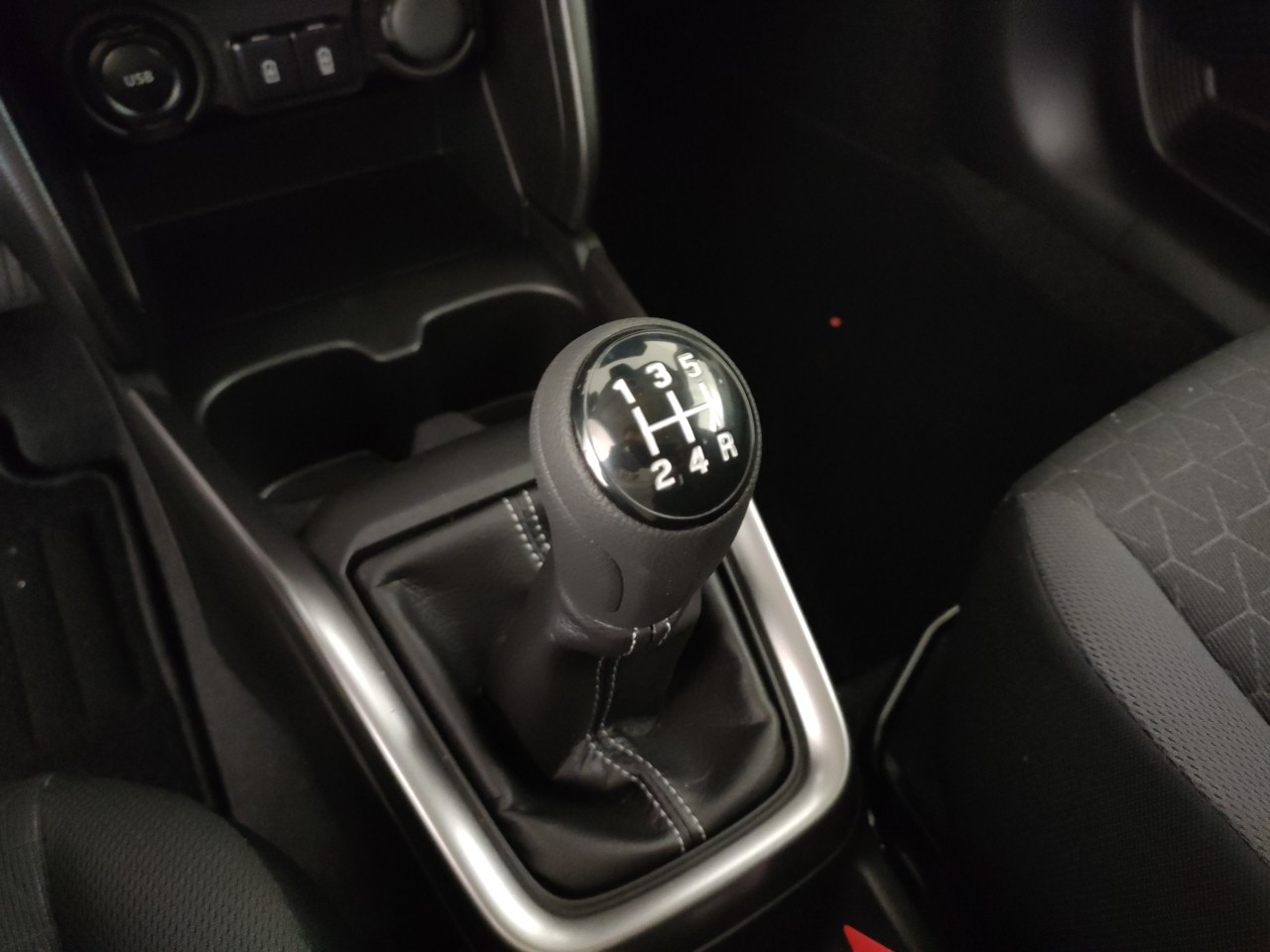 Suzuki Swift Nuovo Ibrido benzina Swift Porto Mantovano