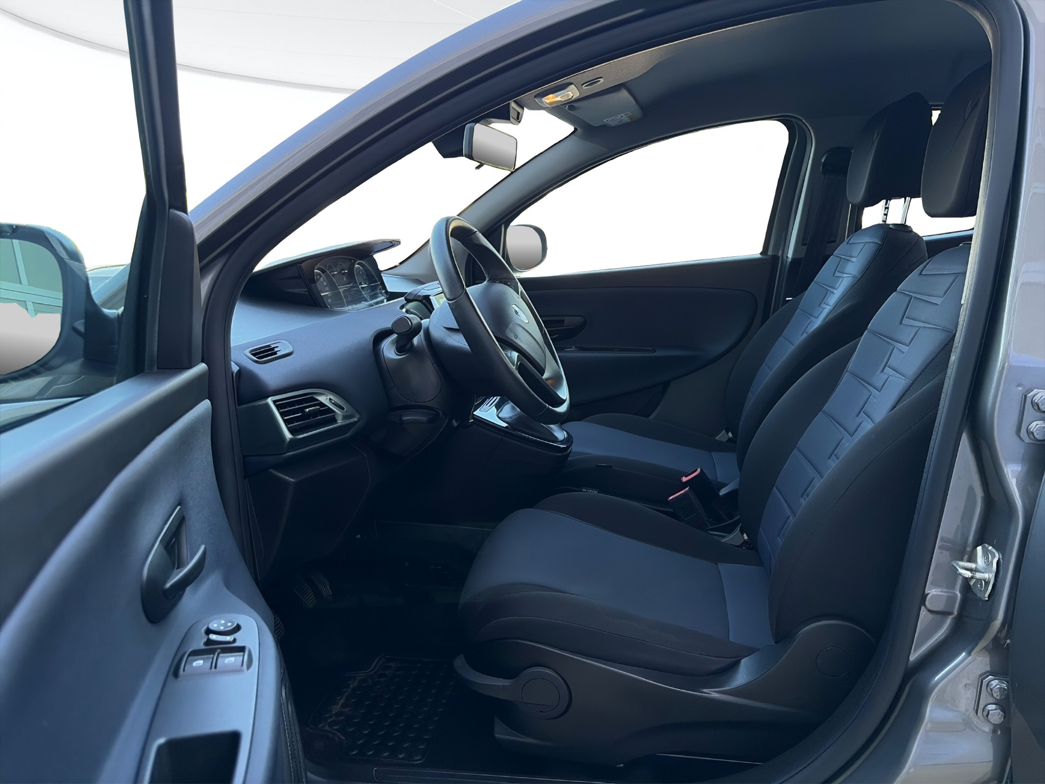 Lancia Ypsilon Usato 2023 Ypsilon Mestre