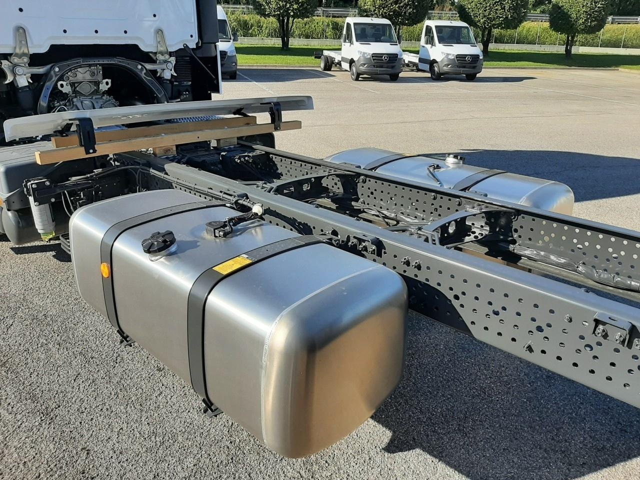 Mercedes Actros New Actros L ProCabin 2545 L - 7