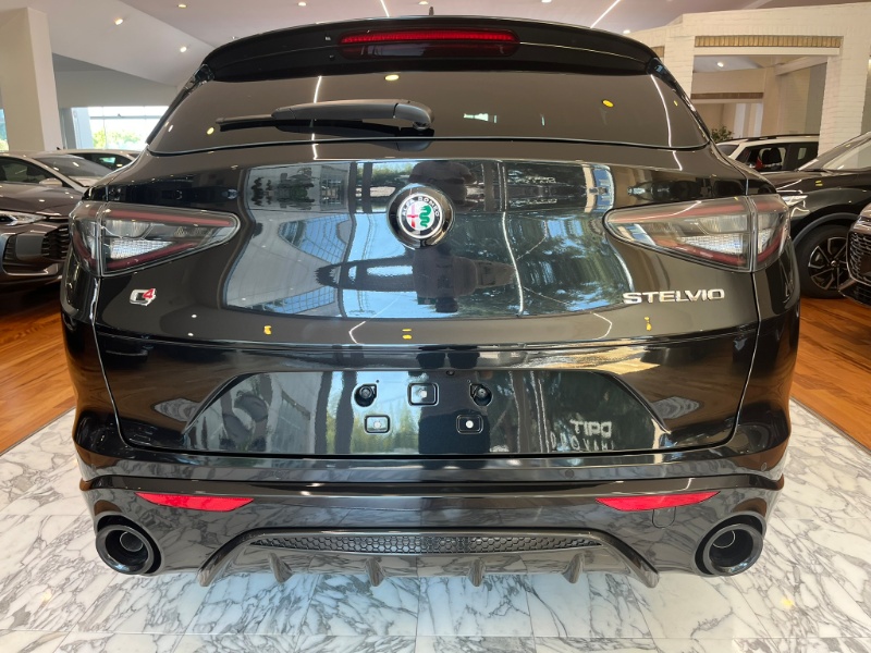 ALFA ROMEO – Stelvio 2.2 Turbodiesel 210 CV AT8 Q4 Veloce