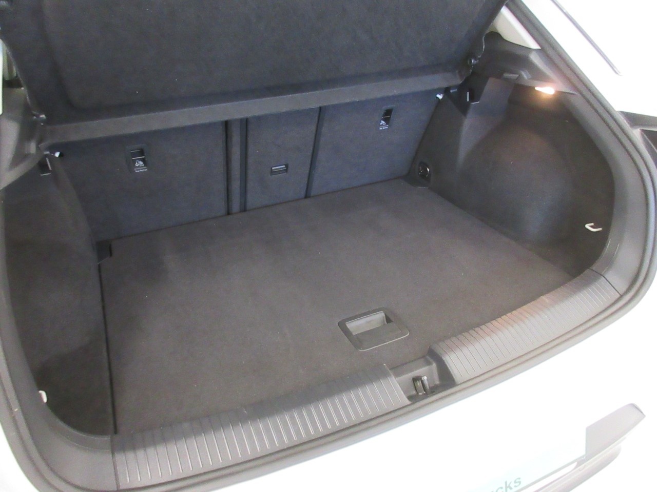 Volkswagen T-Roc 1.6 tdi Advanced - 9