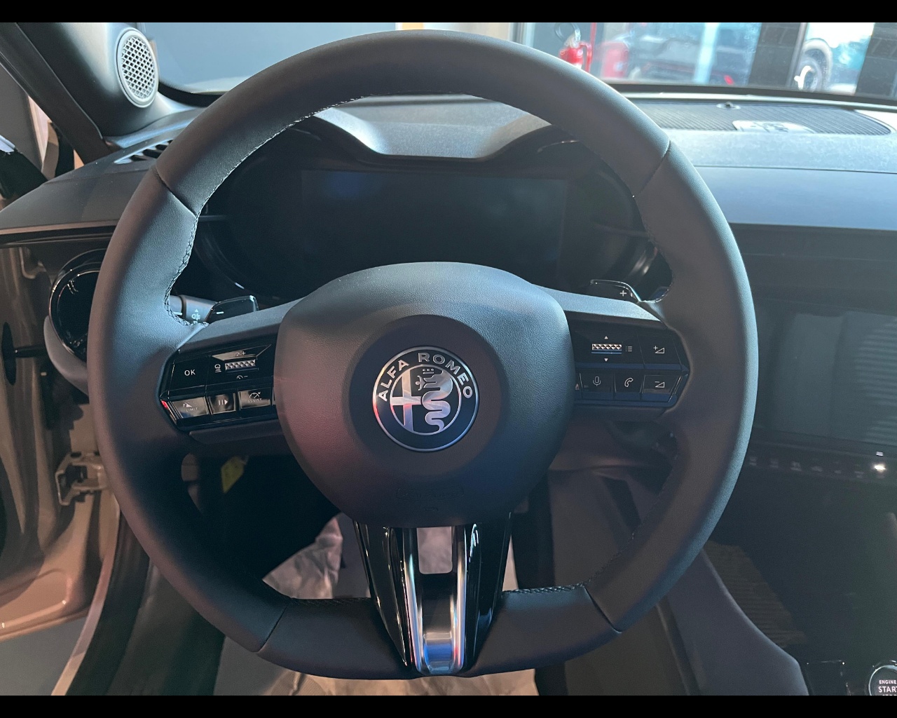 Foto ALFA ROMEO Junior Ibrida Ibrida 1.2 136cvHybrid Edct6