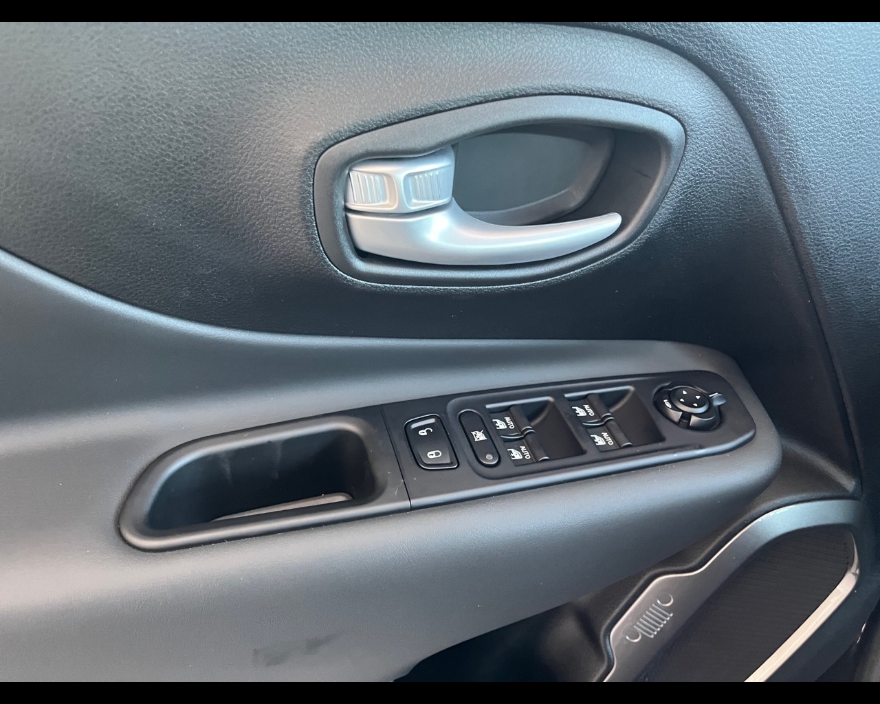 Jeep Renegade Nuovo Ibrido benzina Renegade Verona