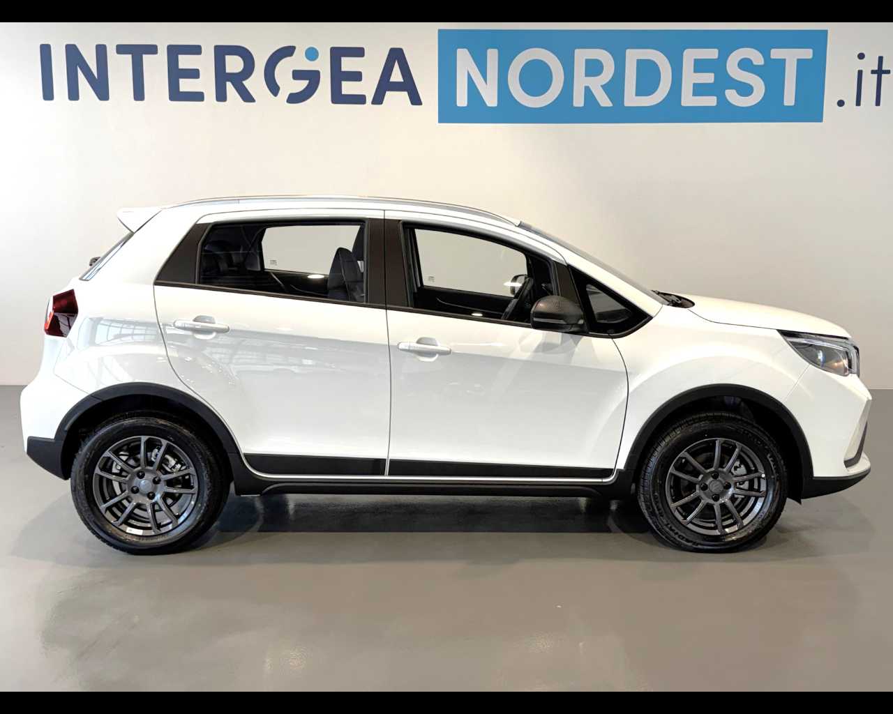 Emc Quattro Nuovo Benzina Quattro Rovigo