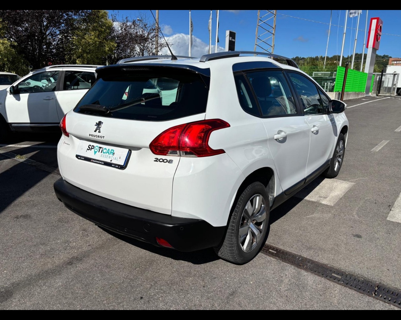 Foto PEUGEOT 2008 1.2 puretech (vti) 12v Allure 82cv