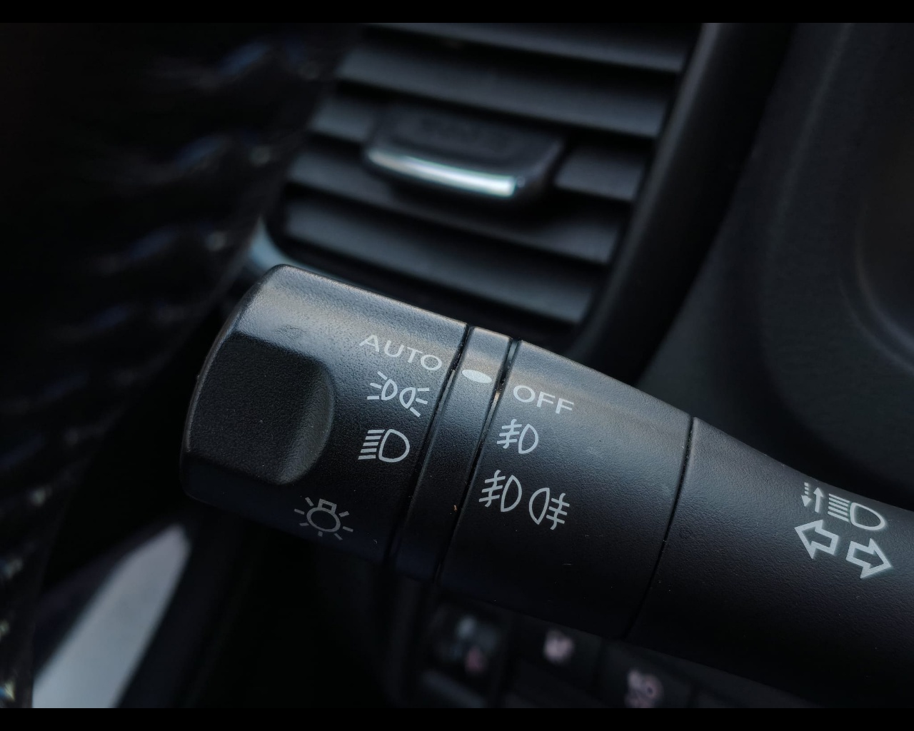 Foto NISSAN Leaf 40kWh N-Connecta 150cv