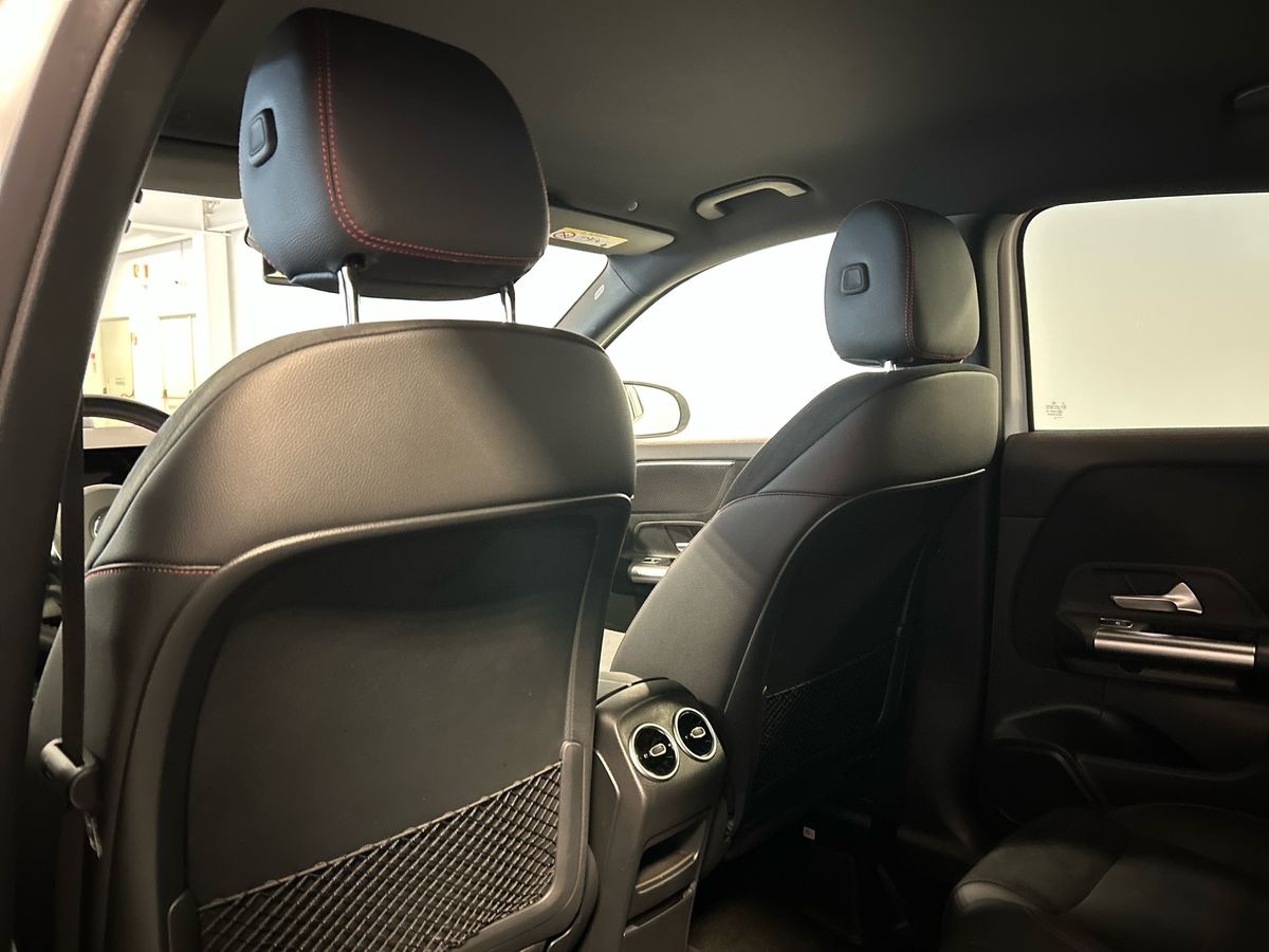 Mercedes GLA GLA 200 D Premium 4Matic 8G-DCT - 18