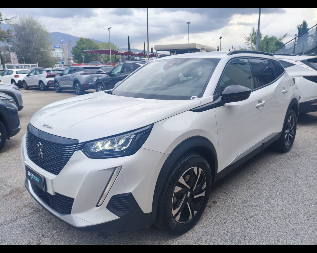 PEUGEOT 2008 1.5 bluehdi Allure Pack s&s 130cv eat8 Usata