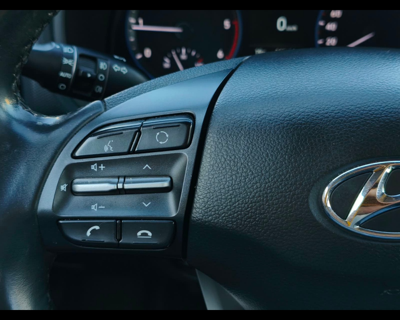 Foto HYUNDAI Kona 1.6 crdi Xprime Techno Pack 2wd 115cv