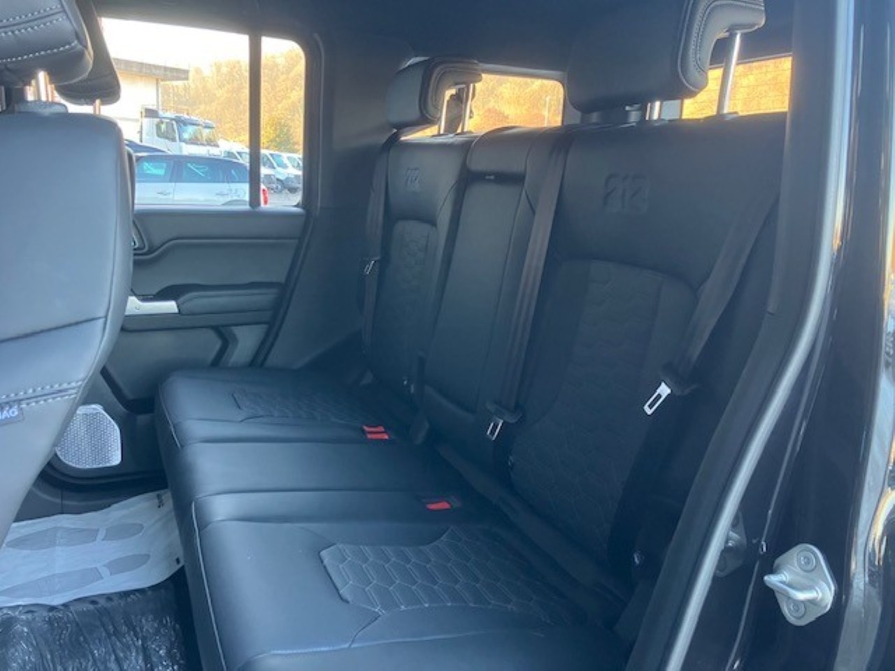 EMC EMC 212 212 Adventurer 2.0 TGDI 8AT 4WD - 12