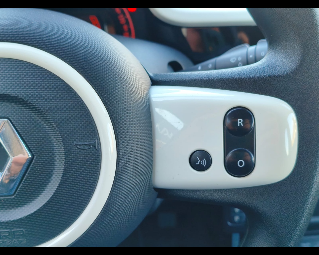 Foto RENAULT Twingo 1.0 sce Zen 65cv