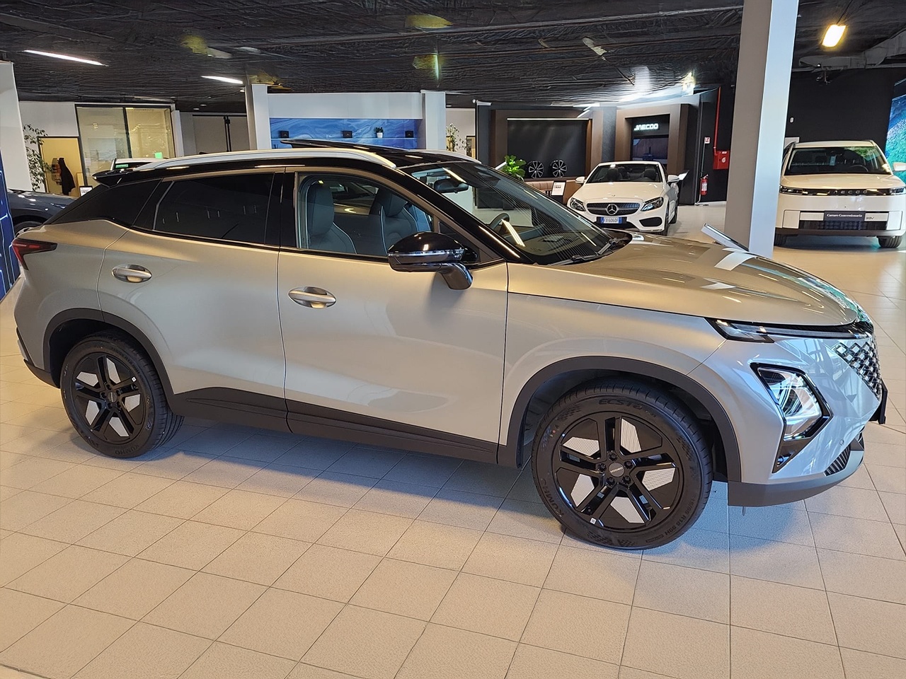 Omoda OMODA 5 5 - Premium Anniversary 1,6 TGDI - 7