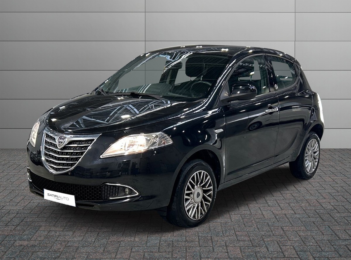 Ypsilon III 2011 – Ypsilon 0.9 t.air Elefantino ecochic meta