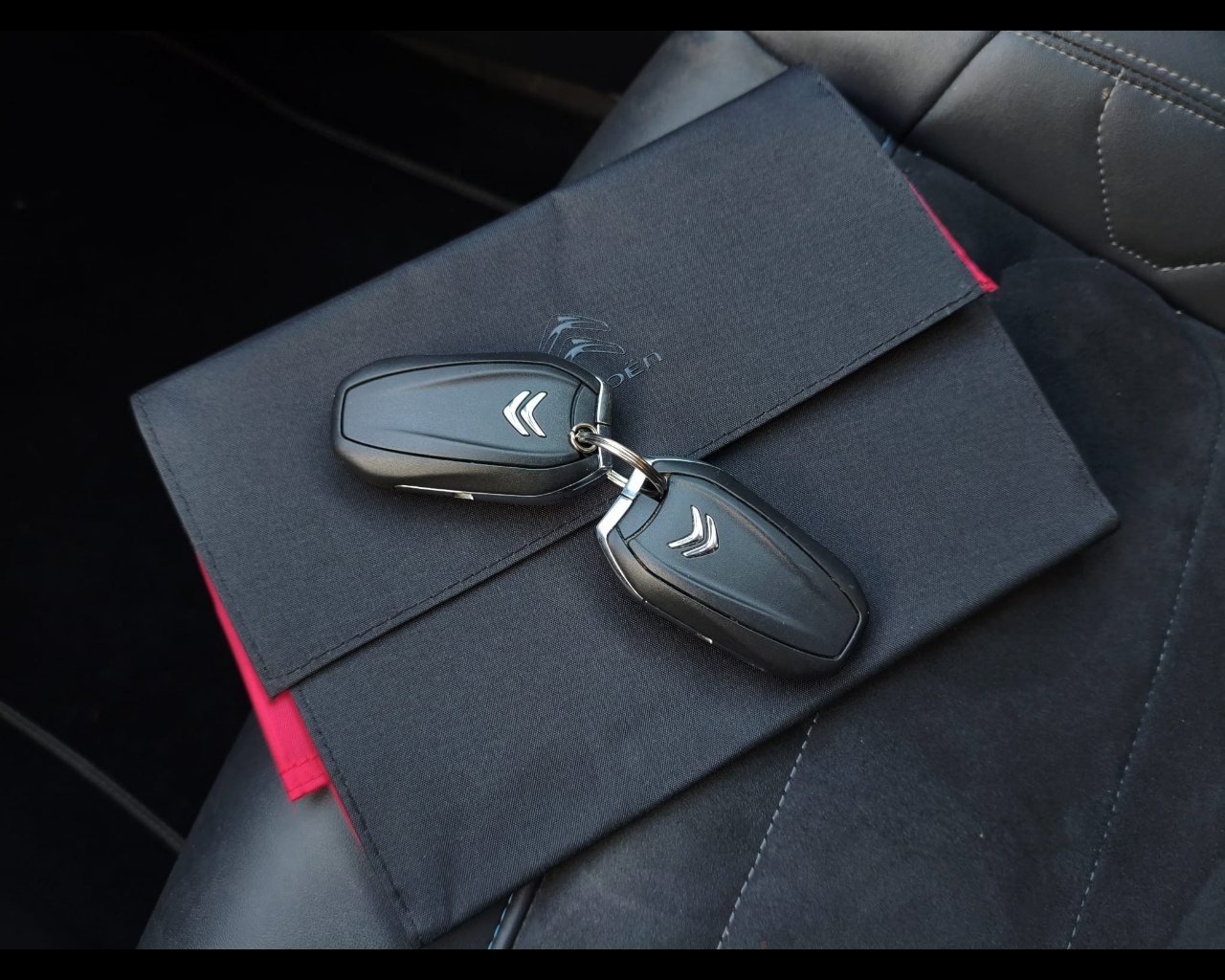 Foto CITROEN C5 Aircross 1.5 bluehdi Shine s&s 130cv eat8