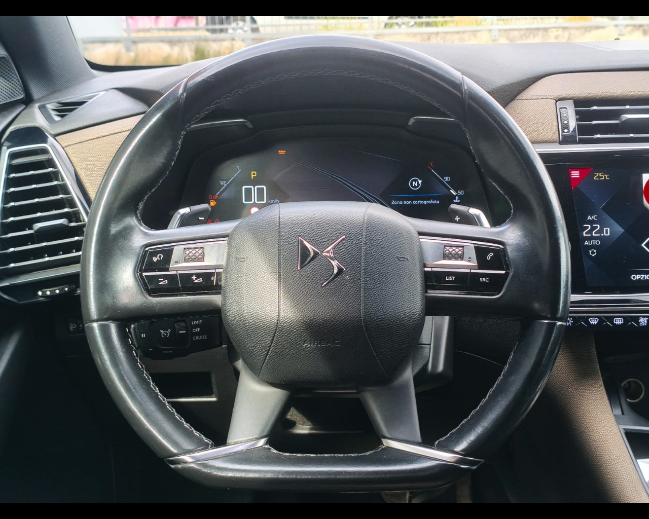 Foto DS DS7 Crossback 1.5 bluehdi Grand Chic 130cv auto