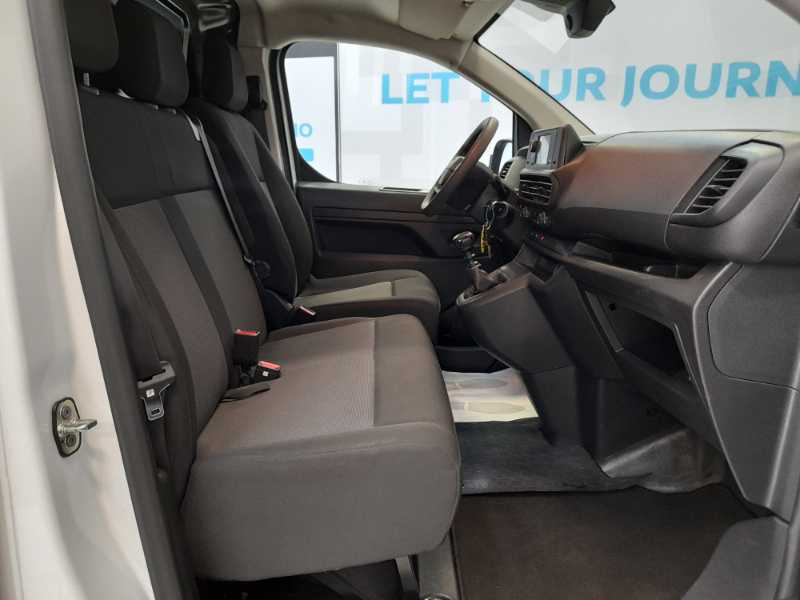 Vivaro Iii 2024 - Vivaro M 1.5 Diesel 120cv S&s