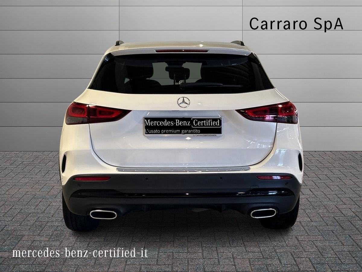 Mercedes GLA GLA 180 D Premium 8G-DCT - 4