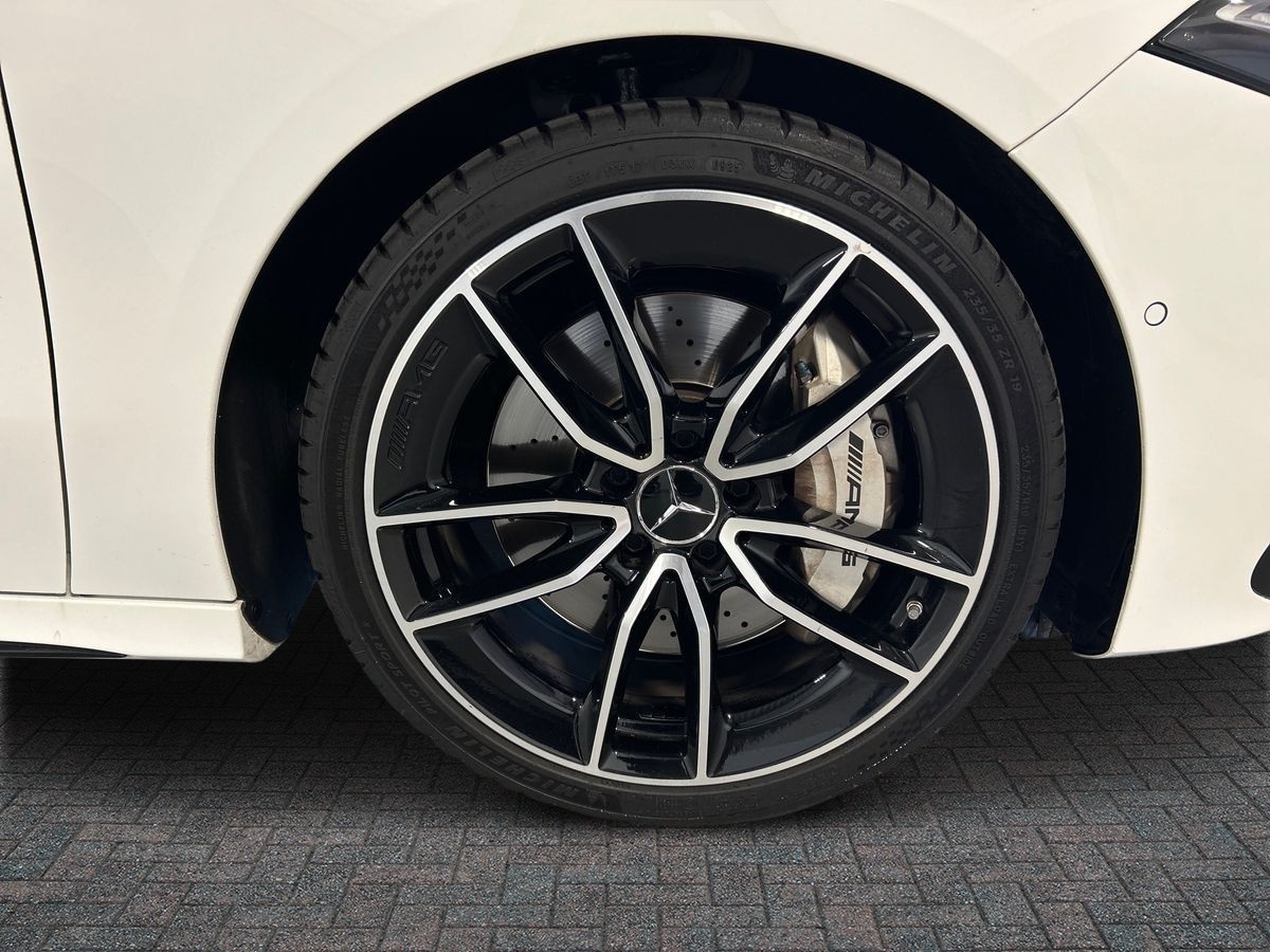 Mercedes-AMG Classe A AMG Classe A 35 AMG Premium Plus AMG Line 4Matic 7G-DCT - 17