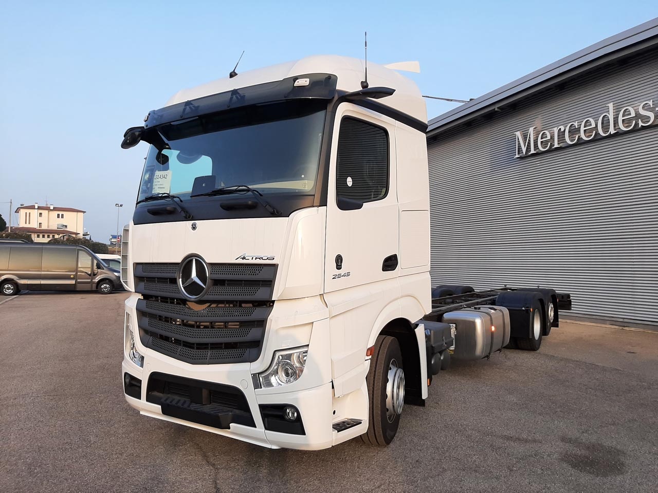 Mercedes Actros New Actros 2545 L Linea