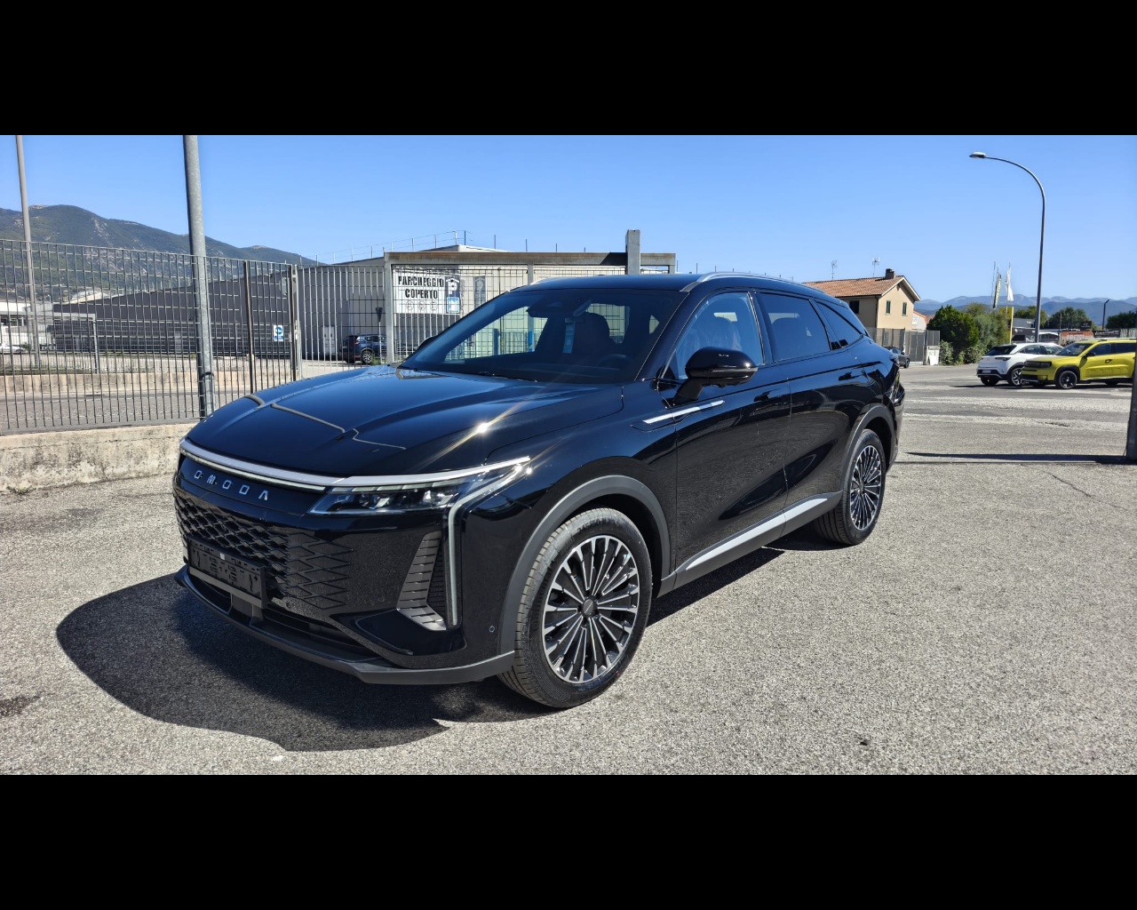 OMODA OMODA 9 PHEV 1.5TGDI - Trazione AWD DHT3 Premium (AWD) - Interni Rosso Usata