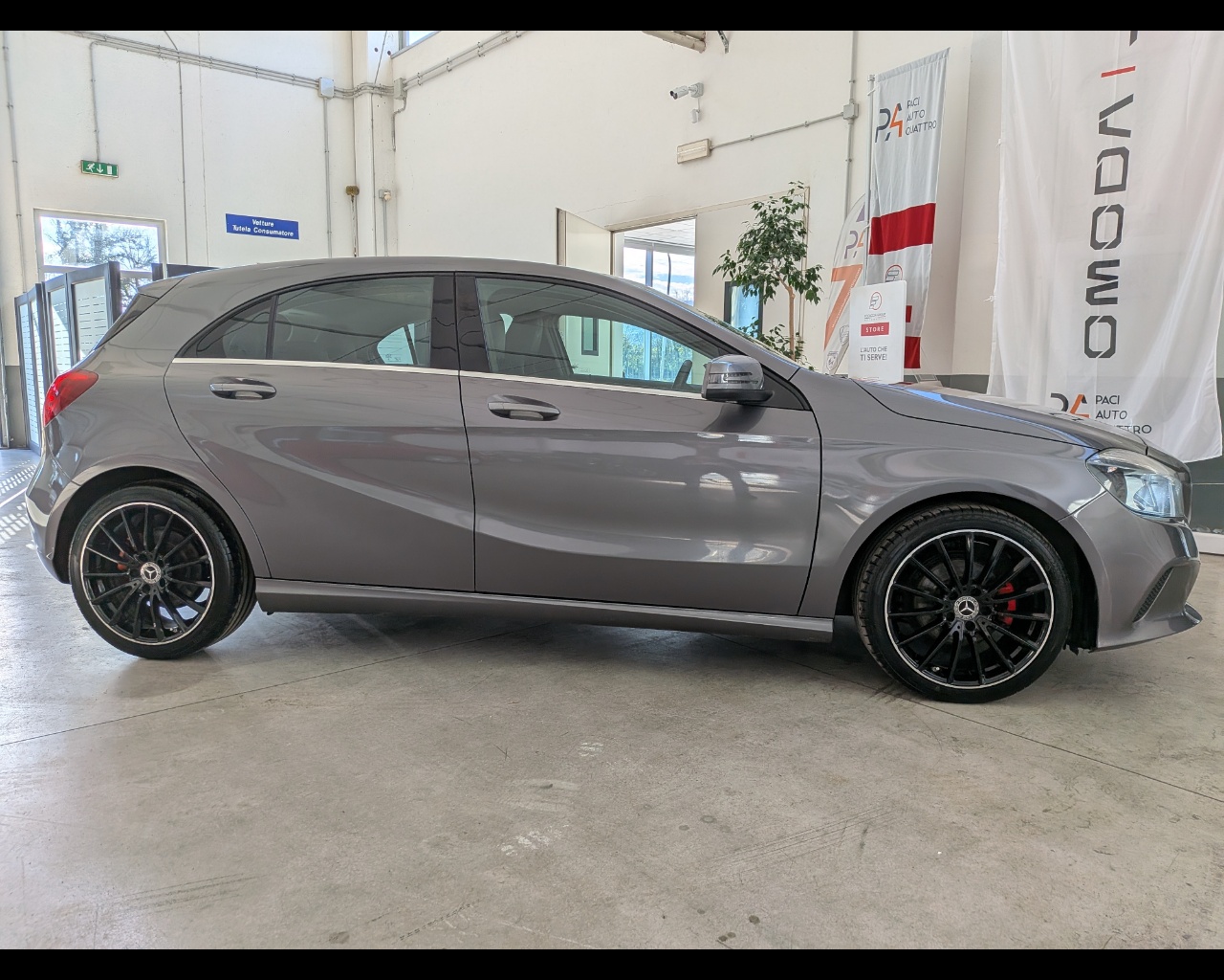 Foto MERCEDES A 180 d Premium 