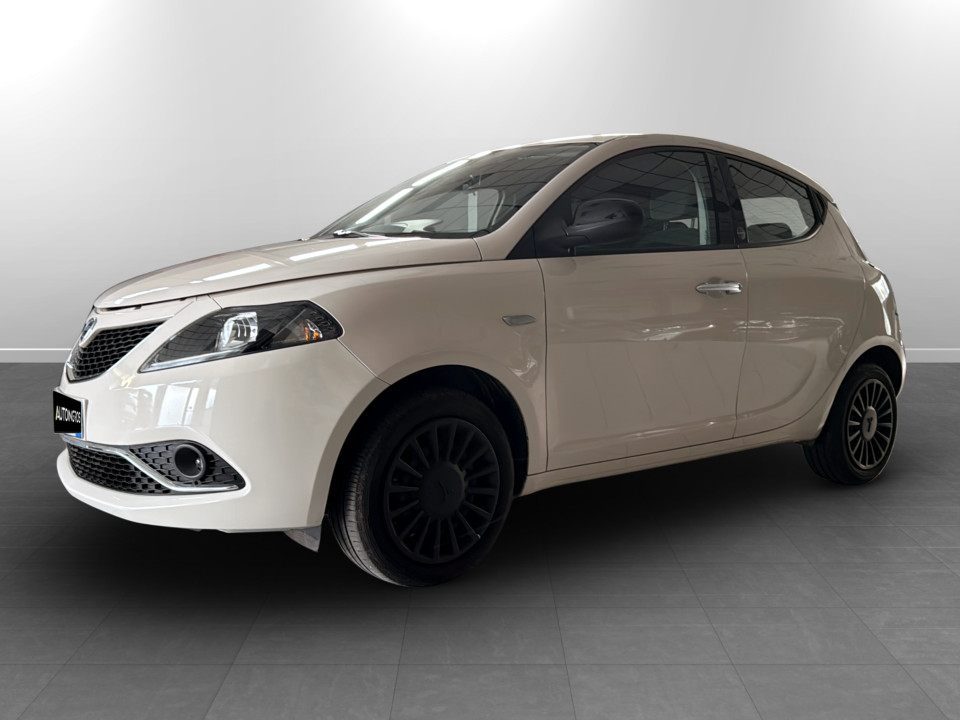 LANCIA Ypsilon Ypsilon 1.0 firefly hybrid Silver s&s 70cv