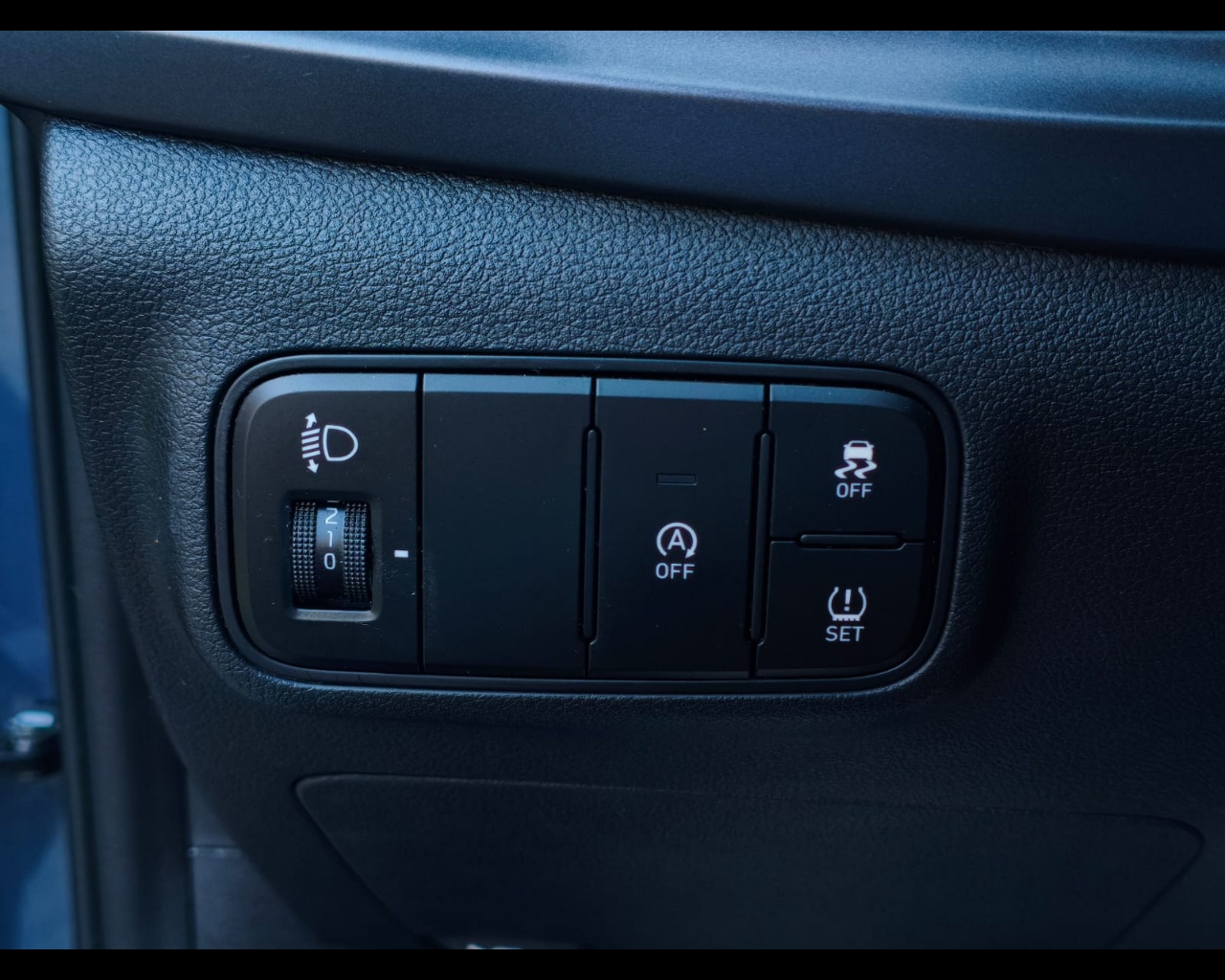 Foto HYUNDAI i20 1.2 mpi Connectline