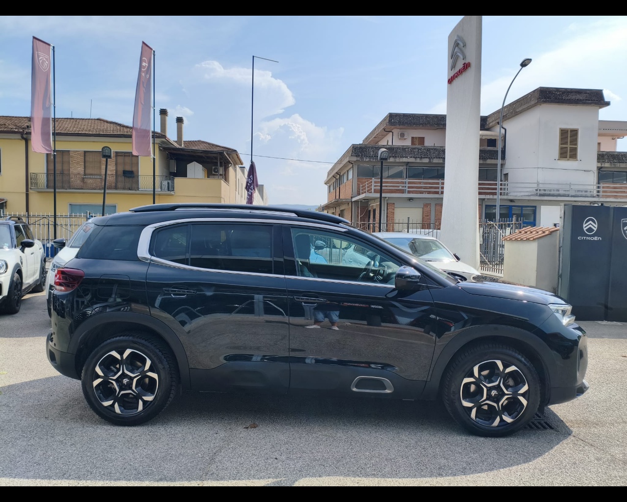 Foto CITROEN C5 Aircross 1.5 bluehdi Shine s&s 130cv eat8