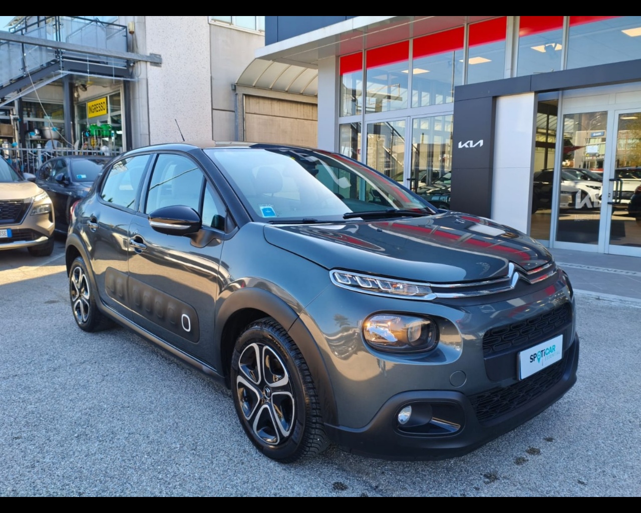 Foto CITROEN C3 1.6 bluehdi Shine s&s 75cv