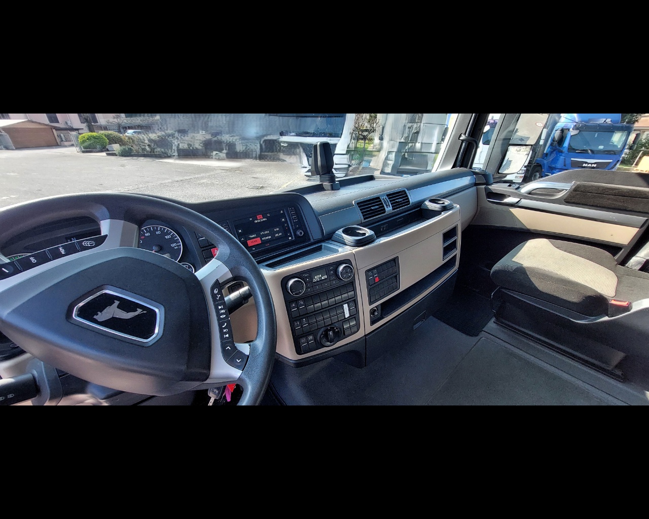 MAN TGX 18.500 4X2 BLS ADR AT/EXII/EXIII/FL