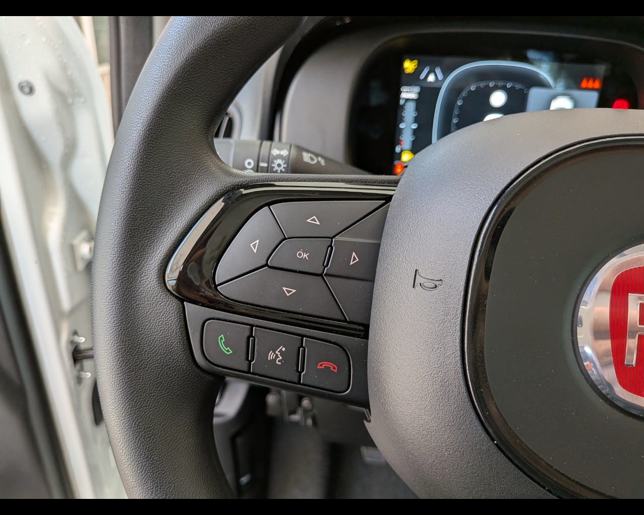 Foto FIAT Panda 1.0 firefly hybrid s&s 70cv 5p.ti