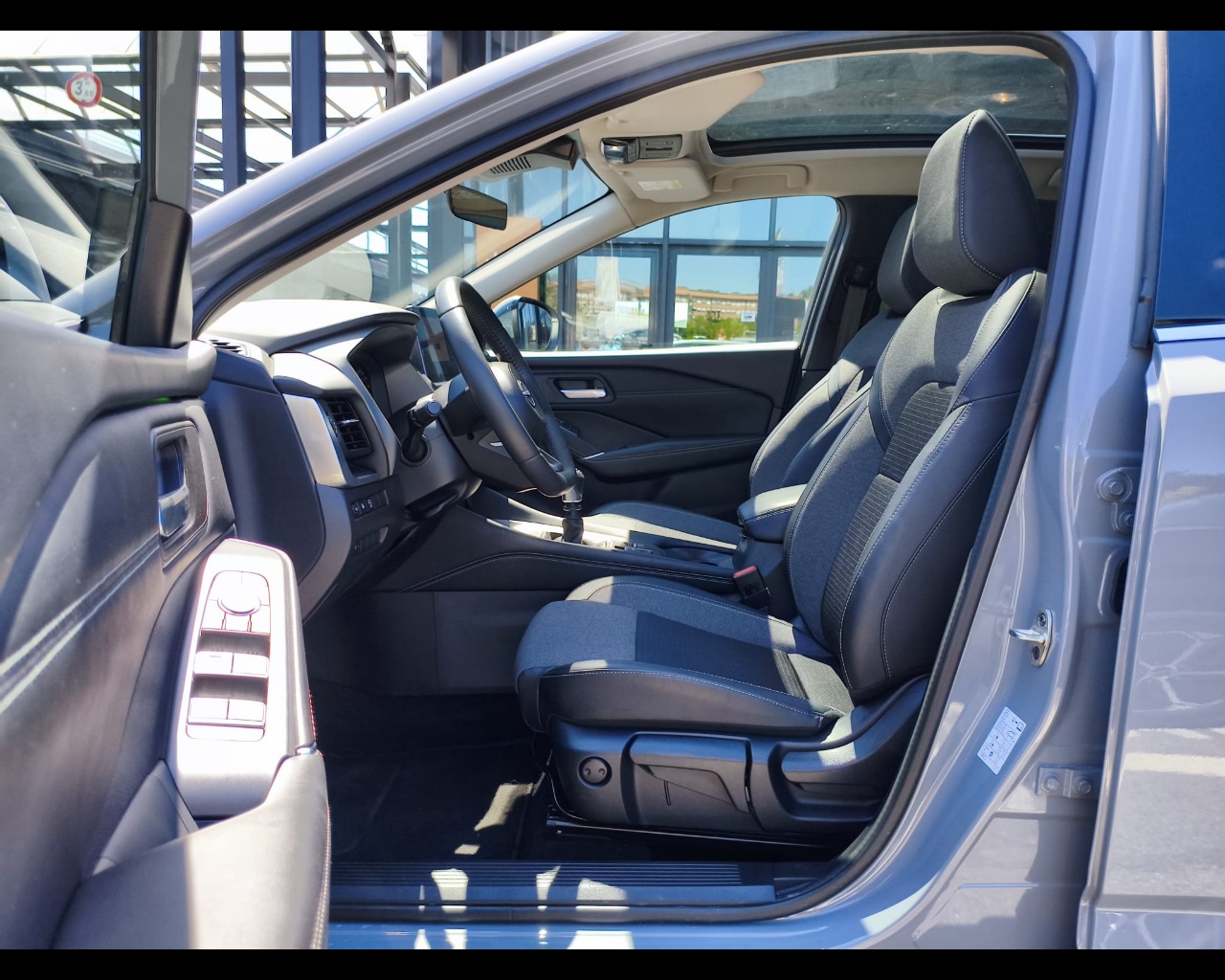 Foto NISSAN Qashqai 1.3 mhev N-Connecta 2wd 140cv