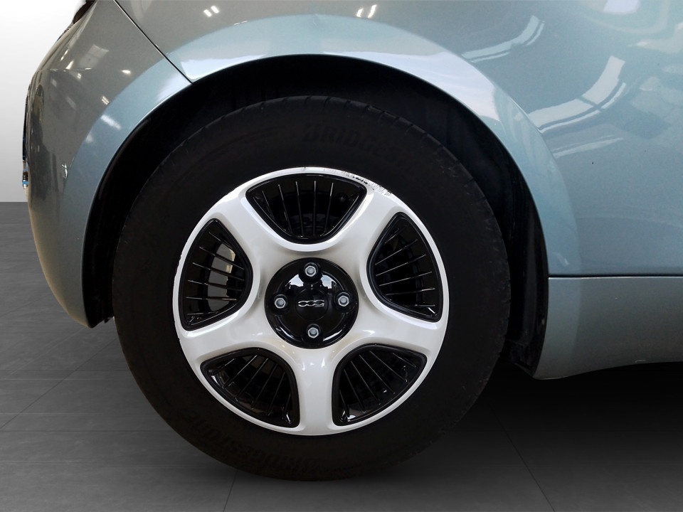 FIAT 500 500e 42 kWh Passion Elettrica usato - 17