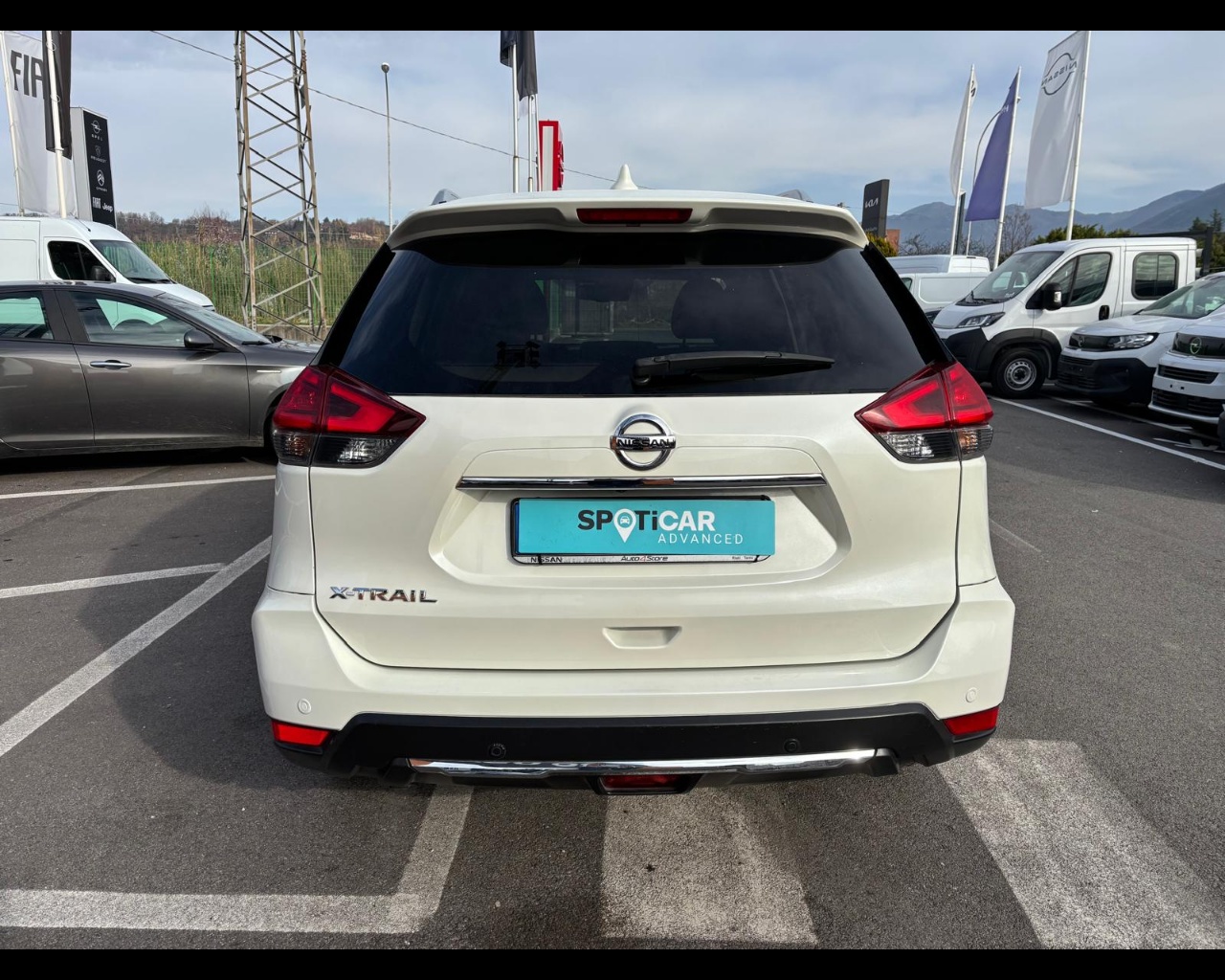 Foto NISSAN X-Trail 1.6 dci N-Connecta 4wd N1