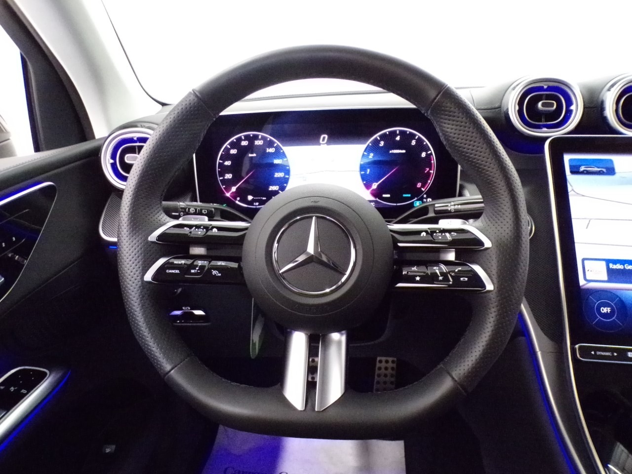 Mercedes GLC GLC SUV 200 Mild-Hybrid AMG Line Advanced Plus 4Matic 9G-Tronic - 16