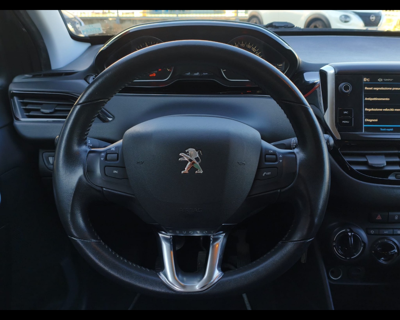 Foto PEUGEOT 208 5p 1.2 puretech Active 82cv