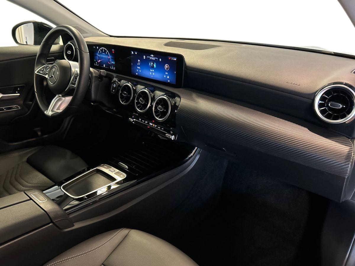 Mercedes  CLA Shooting Brake 180 D Advanced 8G-DCT - 15