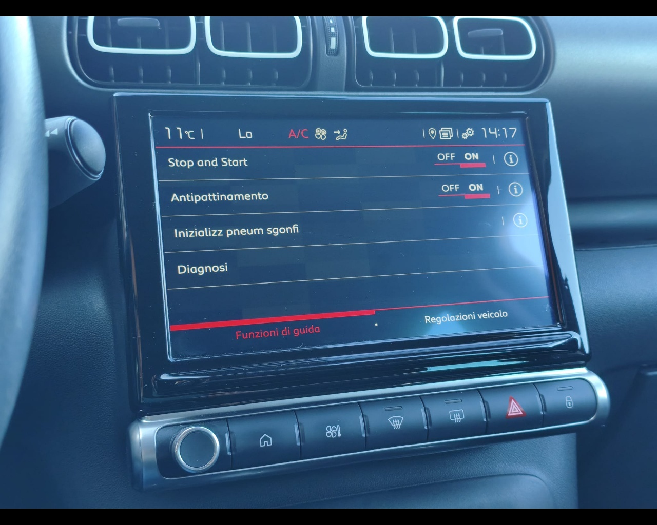 Foto CITROEN C3 Aircross 1.2 puretech Shine s&s 130cv eat6