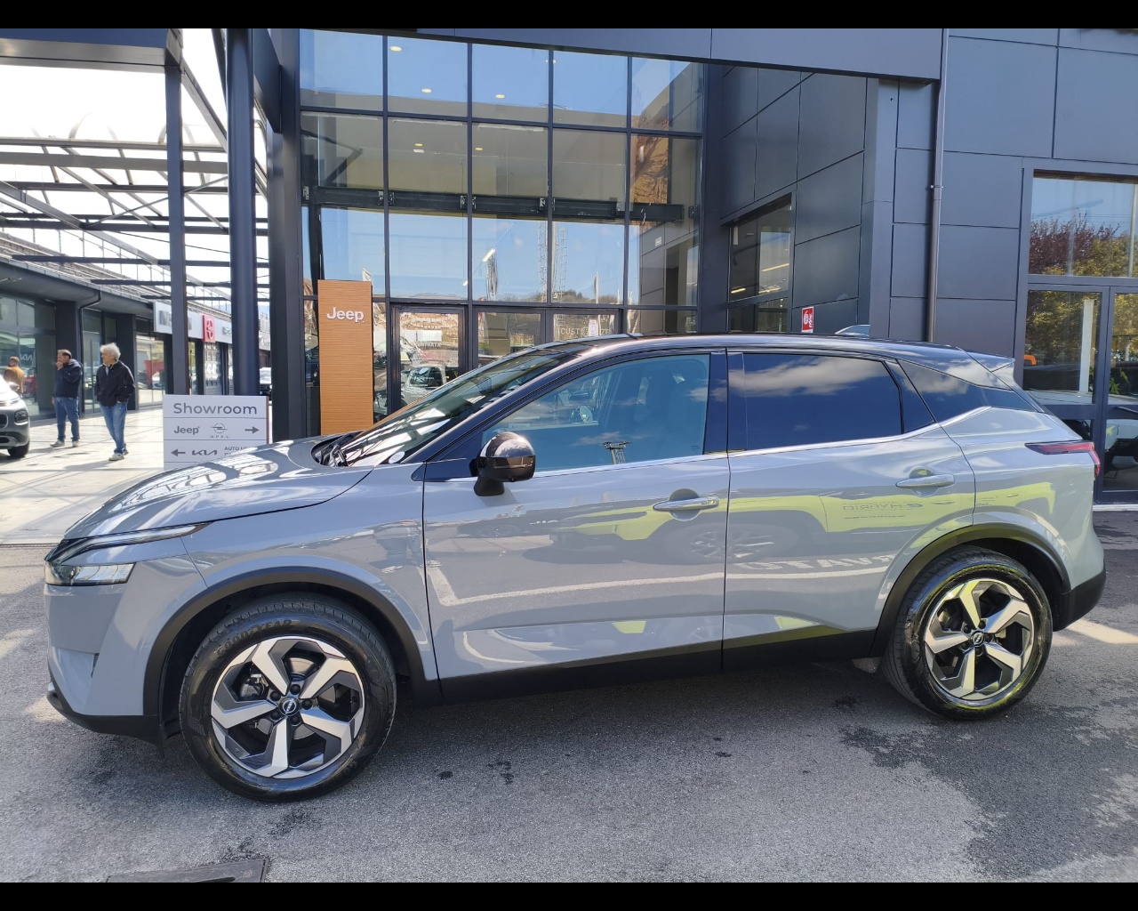 Foto NISSAN Qashqai 1.3 mhev N-Connecta 2wd 140cv